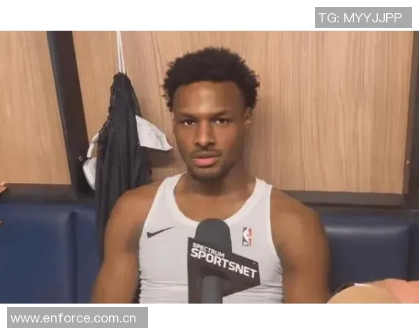 夸梅质疑对布朗尼的赞誉与对本内特威少的批评为何存在双重标准