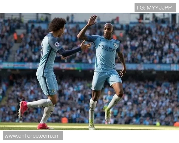 德尔夫怀念曼城队友称B席为队宠D席是最强搭档