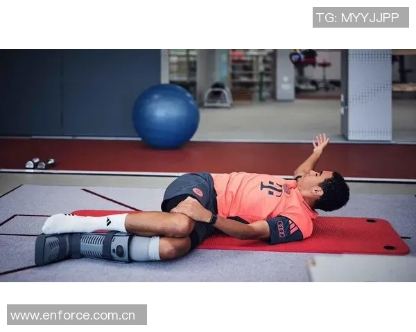 拜仁发布穆西亚拉康复训练照片展现积极恢复状态 拜仁发布穆西亚拉康复训练照片展现积极恢复状态