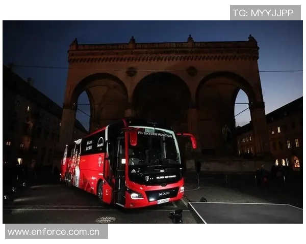 拜仁大巴遇交通拥堵官方宣布拜仁对门兴比赛延迟十五分钟开球 拜仁大巴遇交通拥堵官方宣布拜仁对门兴比赛延迟十五分钟开球