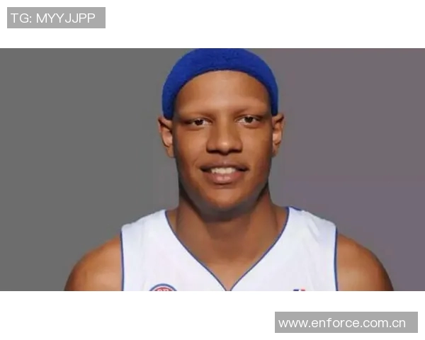 维拉纽瓦称里夫斯当前实力超越乔治引发热议