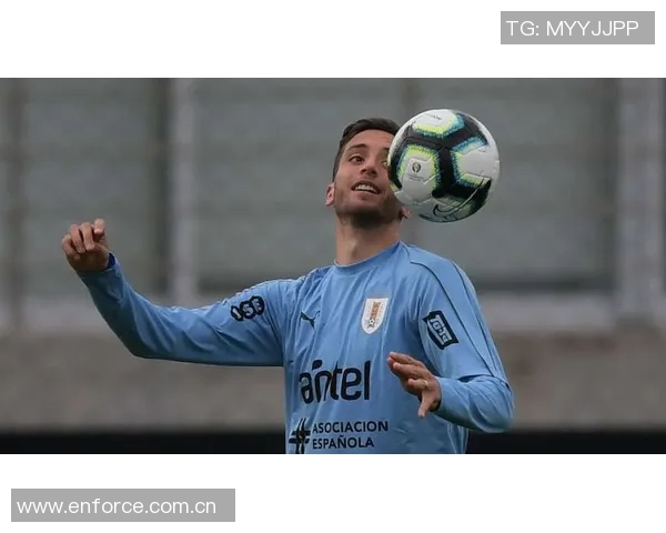 本坦库尔因铲球染红离场乌拉圭队在友谊赛中以1比5落后美国队 本坦库尔因铲球染红离场乌拉圭队在友谊赛中以1比5落后美国队