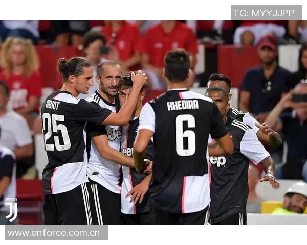 尤文图斯门将平索里奥因左腿腓肠肌受伤将缺席一段时间 尤文图斯门将平索里奥因左腿腓肠肌受伤将缺席一段时间