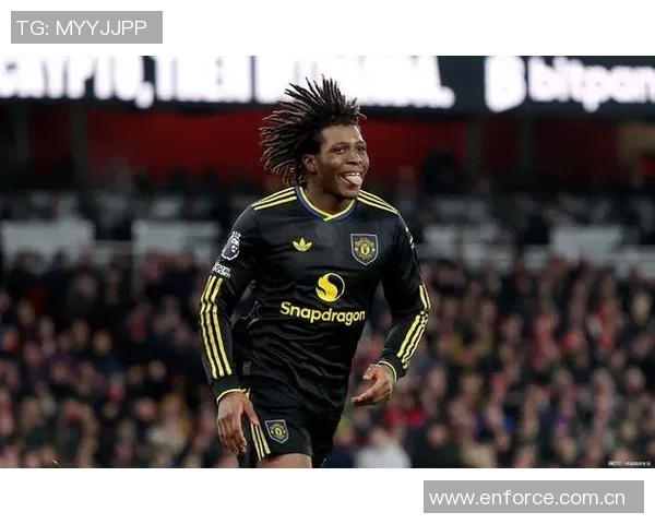 约克质疑沃顿是否能胜任曼联中场角色建议让卡里克复出助力球队 约克质疑沃顿是否能胜任曼联中场角色建议让卡里克复出助力球队