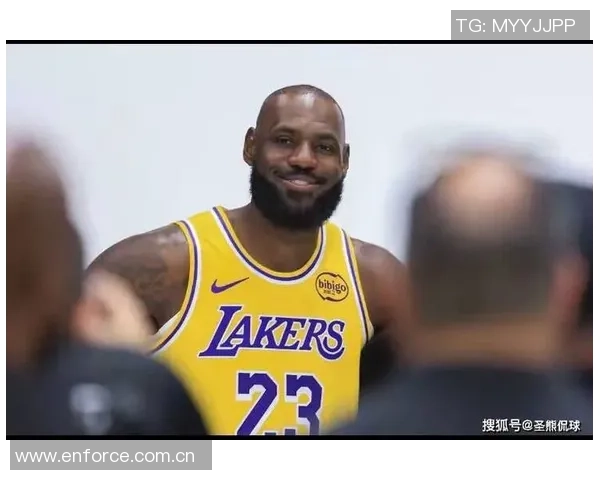 詹姆斯复出后场均上场时间引发争议湖记认为32到33分钟更为合理