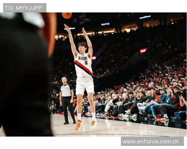 拓媒分析杨瀚森替补中锋表现不佳建议球队关注努尔基奇与篮网夏普 拓媒分析杨瀚森替补中锋表现不佳建议球队关注努尔基奇与篮网夏普