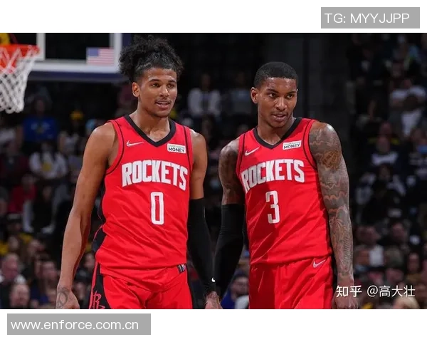 杰伦格林首次以替补身份出战坚信努力终将带来成功与成长